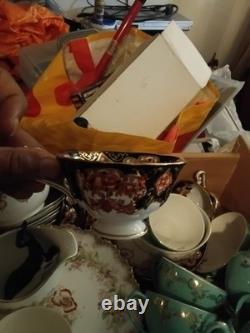 Royal Albert Derby Heirloom Imari Cups & Saucers Bone China Gold Trim England Royal Albert Derby Heirloom Imari Cups & Saucers Bone China Gold Trim England