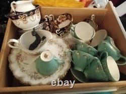 Royal Albert Derby Heirloom Imari Cups & Saucers Bone China Gold Trim England Royal Albert Derby Heirloom Imari Cups & Saucers Bone China Gold Trim England