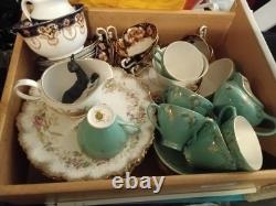 Royal Albert Derby Heirloom Imari Cups & Saucers Bone China Gold Trim England Royal Albert Derby Heirloom Imari Cups & Saucers Bone China Gold Trim England