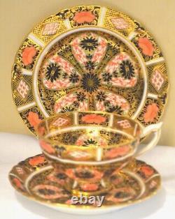 Royal Crown Derby 9021 Old Gold Imari Tea Cup Saucer Plate Trio Side Scalloped