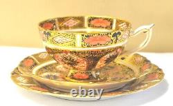 Royal Crown Derby 9021 Old Gold Imari Tea Cup Saucer Plate Trio Side Scalloped