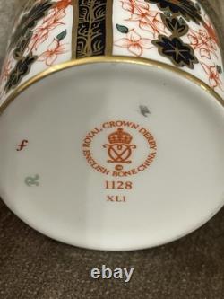 Royal Crown Derby Imari 1128, solid gold band, coffee cup & saucer, 4.5dia. VGC