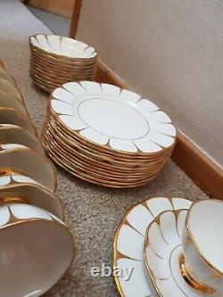 Royal Vale China White Gold Strike Daisy, Art Deco 12 cups, saucers and plates