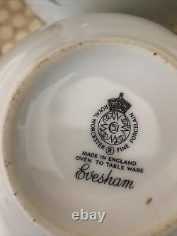 Royal Worcester Evesham Coffee Tea Cups Saucers 6 Large 3 Small See Description