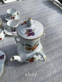 Royal Worcester Evesham Gold For tea lovers, a great set and rare teapot £108