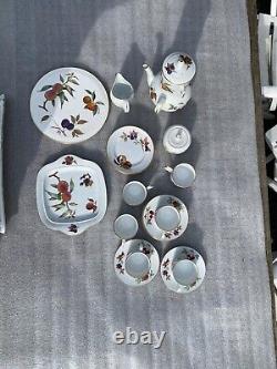 Royal Worcester Evesham Gold For tea lovers, a great set and rare teapot £108