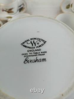 Royal Worcester Evesham Gold Porcelain Tea set x12 Cup & Saucers + Coffee Pot
