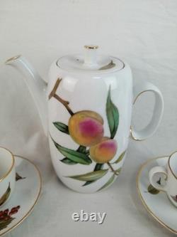 Royal Worcester Evesham Gold Porcelain Tea set x12 Cup & Saucers + Coffee Pot