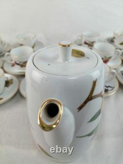 Royal Worcester Evesham Gold Porcelain Tea set x12 Cup & Saucers + Coffee Pot