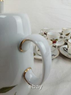 Royal Worcester Evesham Gold Porcelain Tea set x12 Cup & Saucers + Coffee Pot