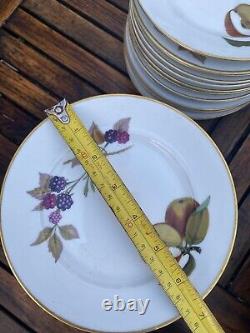 Royal Worcester Evesham Gold Quantity For Entertaining 46 Tea cups Etc £ 170