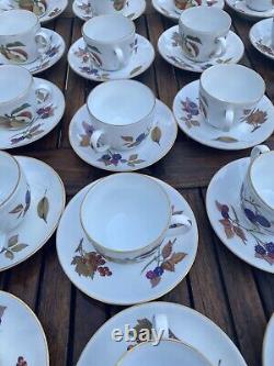 Royal Worcester Evesham Gold Quantity For Entertaining 46 Tea cups Etc £ 170