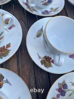 Royal Worcester Evesham Gold Quantity For Entertaining 46 Tea cups Etc £ 170
