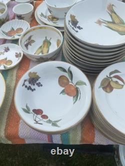 Royal Worcester Evesham gold porcelain tableware mixed lot plenty 4 collection