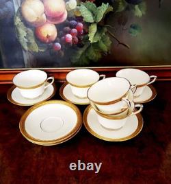 Royal Worcester Tea Coffee Cups & Saucers Ambassador Pattern Vintage