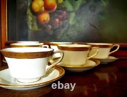 Royal Worcester Tea Coffee Cups & Saucers Ambassador Pattern Vintage