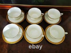 Royal Worcester Tea Coffee Cups & Saucers Ambassador Pattern Vintage