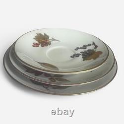 Royal Worchester 47-Piece Tableware Set, Evesham Pattern, Gold Rim, 1961