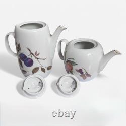 Royal Worchester 47-Piece Tableware Set, Evesham Pattern, Gold Rim, 1961