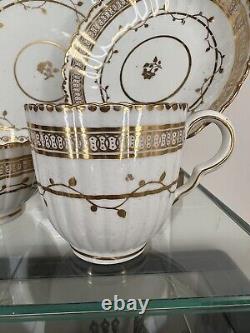 Set Of Good Caughley Porcelain Fluted Gilt Trios + Matching Plate c. 1790
