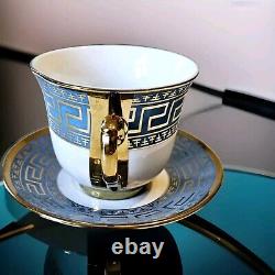Set of 4 1820-30 Early porcelain coffee cups and saucers in Greek Key Pattern