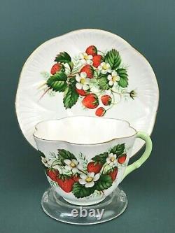 Shelley Bone China Strawberry Dainty Green Handle Tea Cup Saucer Gold Trim A2397