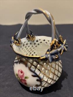 Small VTG Tea Set of Cups With Saucer Teapot with Gold Rim