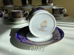 Superb12x Royal Worcester Sandringham Cobalt Blue and Gold teacup withsaucers