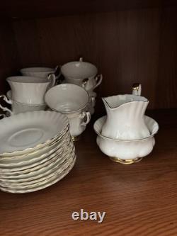 TEA SET BY Royal Albert Val d'or range. Set of 8 cups/saucers + sugar & milk