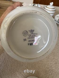 TK Thun Czechoslovakia Menuet Teapot, 6 Cups/Saucers, Sugar Bowl and Milk Jug
