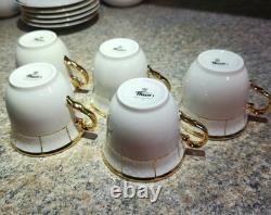 Thun 1794 Czech Porcelain Tea Set of 13 Teapot, Creamer, Sugar, Cups & Saucers
