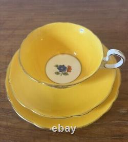 VERY RARE Vintage Aynsley Yellow & Gold 2993 Tea Cups, Saucers and Side Plates