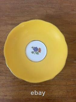 VERY RARE Vintage Aynsley Yellow & Gold 2993 Tea Cups, Saucers and Side Plates