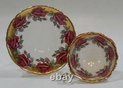 Very Rare PARAGON JOHNSON RED ROSE GARLAND Cup & Saucer Heavy Gold Gilding