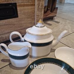 Vintage Marks & Spencer Pemberton Fine Bone China Compete Set Green/Gold Borders