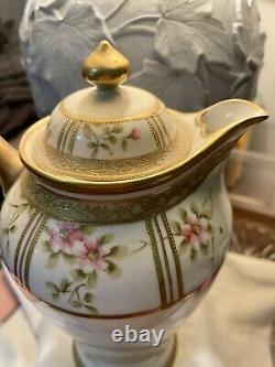 Vintage NIPPON Floral Gold Gilt Embellished Tea Set with 4 cups/saucers VGC