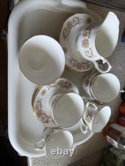 Vintage Porcelain Great Condition