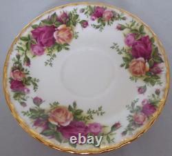 Vintage Royal Albert Set of 6 Tea-cups & Saucers Dated 1962 Old Country Roses