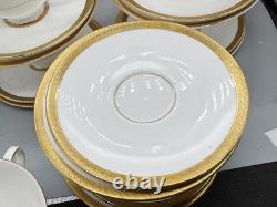 Vintage Royal Doulton Royal Gold Bone China Gilt Teacups Saucers Plate Trio X6