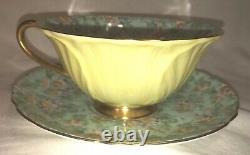 Vintage SHELLEY Yellow OLEANDER Shape Cup & Saucer MARGUERITE Chintz Gold