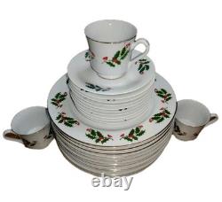 Vtg X-Mas Holly Dinnerware Set 24 Piece. Cups. Saucers. Plates. Gold Trim