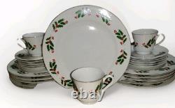 Vtg X-Mas Holly Dinnerware Set 24 Piece. Cups. Saucers. Plates. Gold Trim