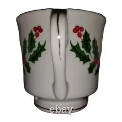 Vtg X-Mas Holly Dinnerware Set 24 Piece. Cups. Saucers. Plates. Gold Trim