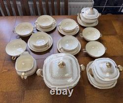 WEDGWOOD Bone China GOLD Pattern 12 Piece Sets Total 21 Pieces (Used) England