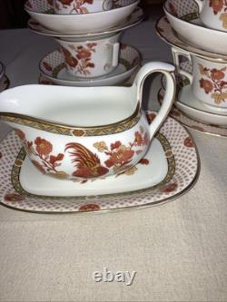 WEDGWOOD GOLDEN COCKEREL 21 Pieces Excellent Condtion Ref R4538