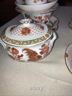WEDGWOOD GOLDEN COCKEREL 21 Pieces Excellent Condtion Ref R4538