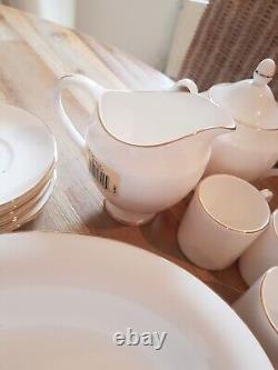 Wedgwood Signet Gold 6no Espresso Cups Vegetable Dish Milk & Sugar All Brand New
